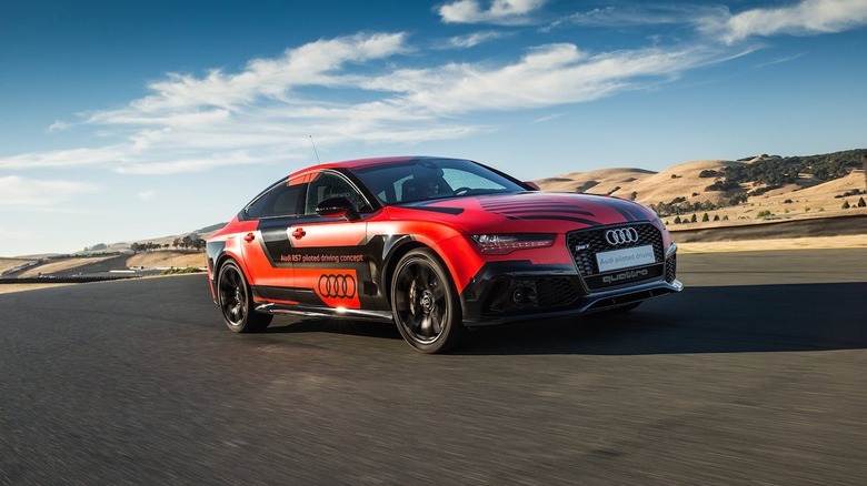 news-2015-audi-piloted-sonoma-14