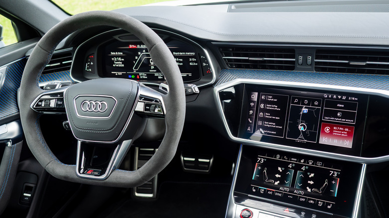2026 Audi RS 6 Avant steering, dashboard and touchscreens