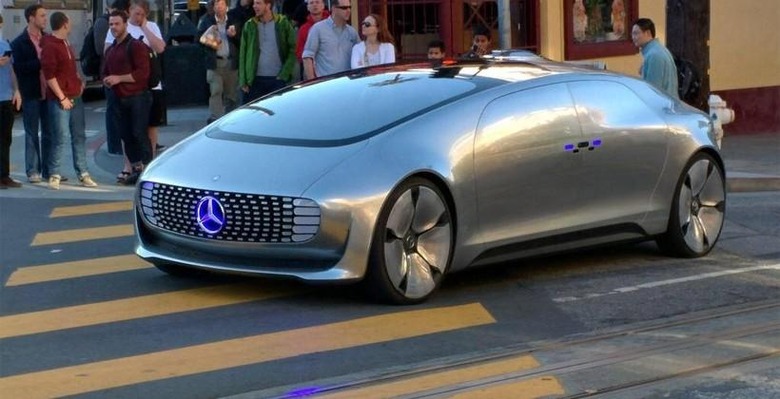 mercedes-driverless