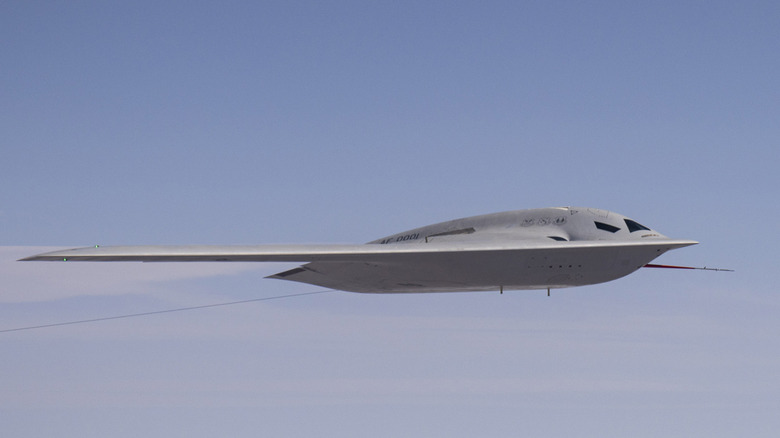 B-21 Raider pictured in test flight