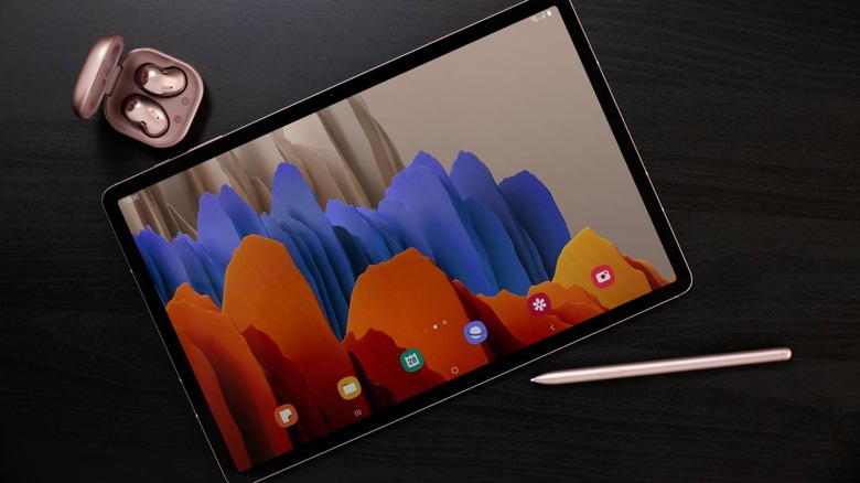 Samsung Galaxy Tab S7 5G with stylus