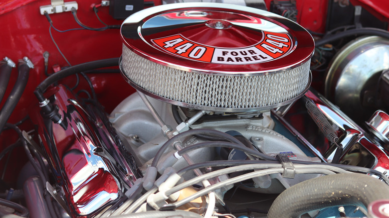 Dodge 440 ci V8 motor