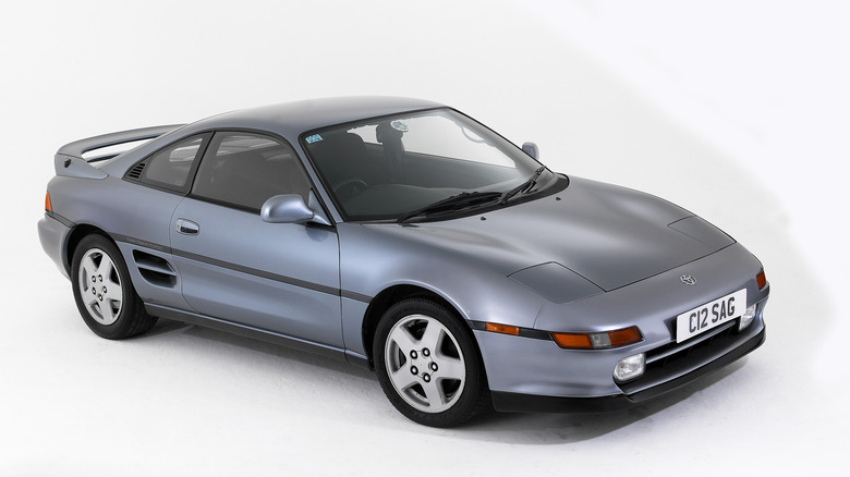 Front 3/4 view of silver second-generation Toyota MR2.
