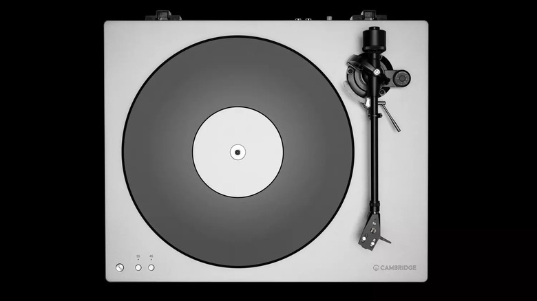 A Cambridge Audio Alva TT V2