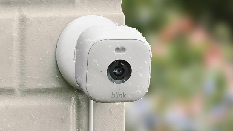 Blink Mini 2 mounted on residential wall