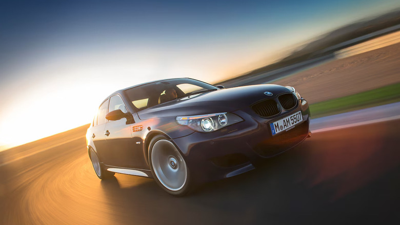 BMW R60 M5 cornering at speed front 3/4 view