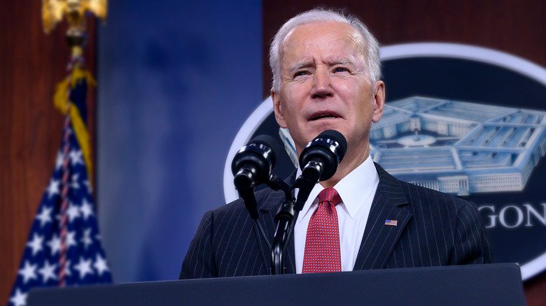 Joe biden meeting with press