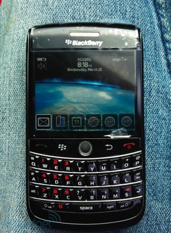 blackberry_onyx_live_1