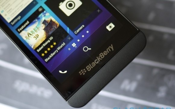 Blackberry Z10 costs about $154 to make