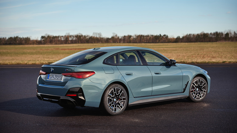 2025 BMW i4 