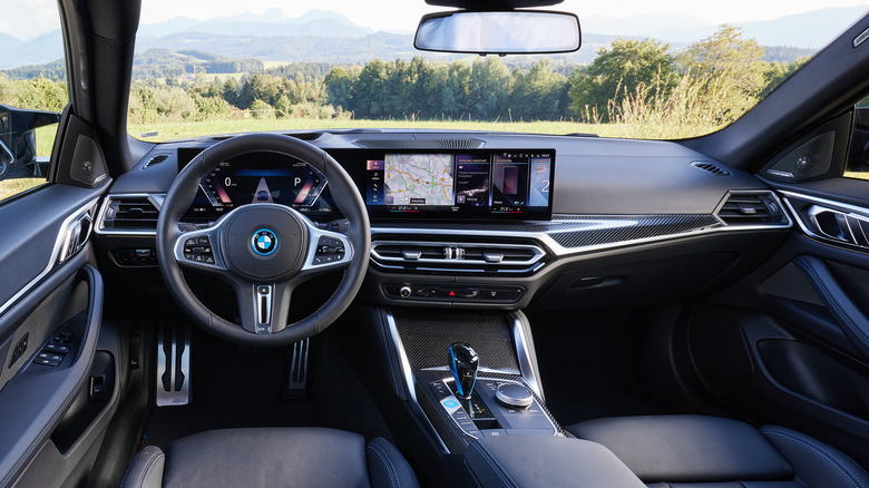 BMW i4 M50 dashboard