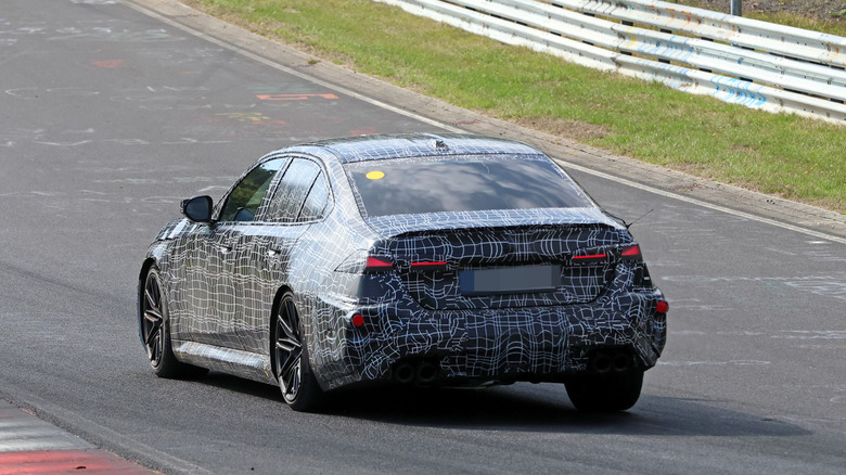Potential BMW M5 spy photos