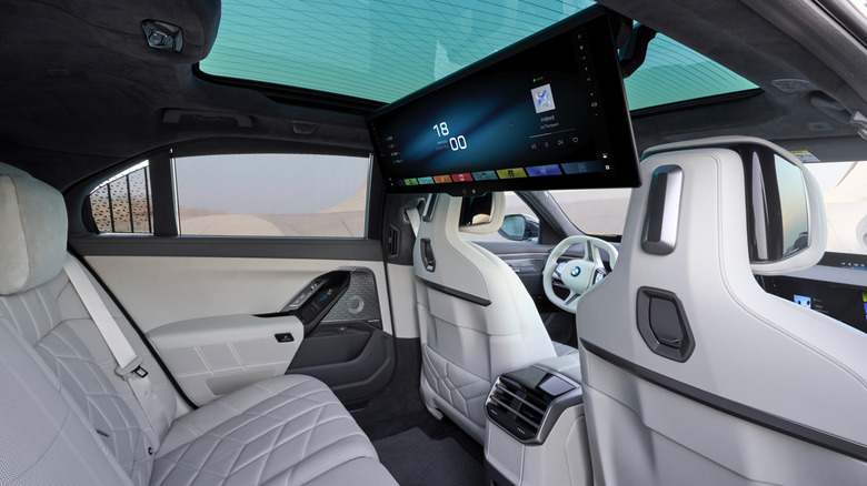 2027 BMW 7 Series rear seats.