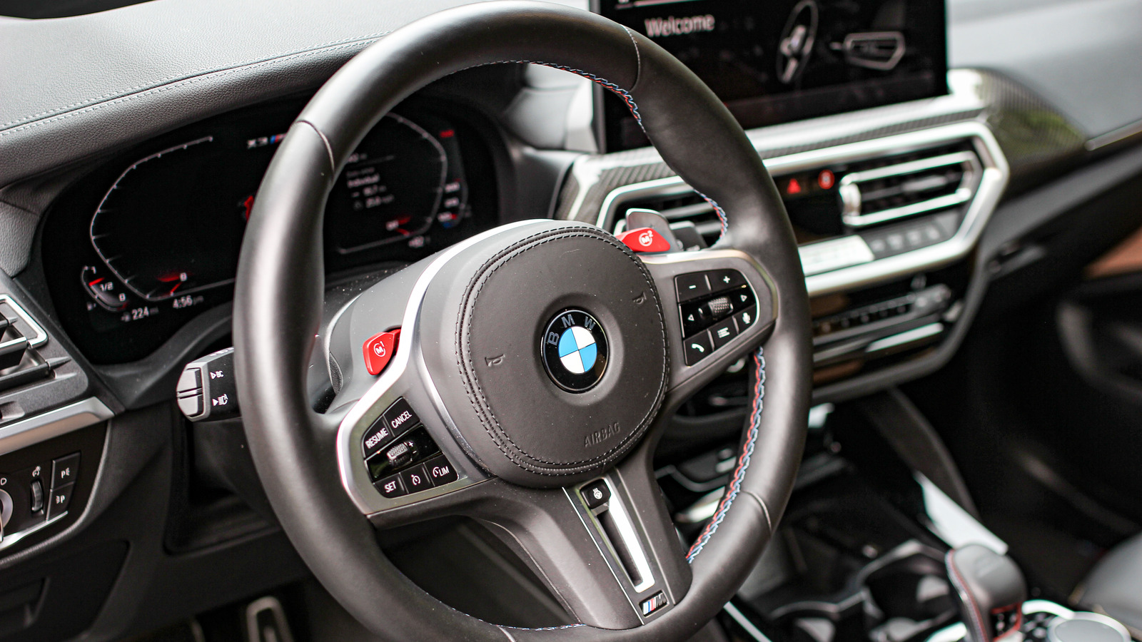 bmw-s-infotainment-gestures-awkwardly-at-distracted-driving-test-drive-field-notes-slashgear