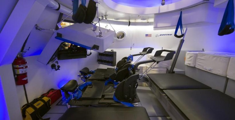 CST-100_interior-2