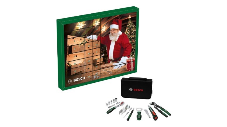 Bosch advent calendar with the included tools and bag