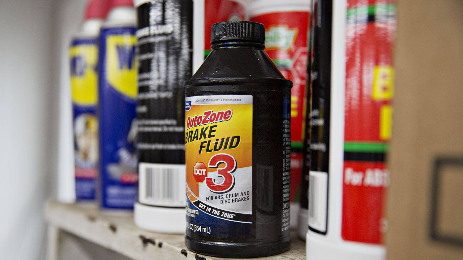Brake Fluid Types Explained (And How To Pick The Right One For Your Car)