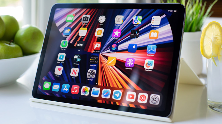 Picture of an iPad's screen with several app icons on the home screen