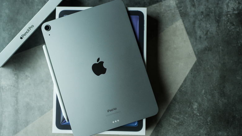 A new iPad Air with the Pencil Pro accessory unboxed