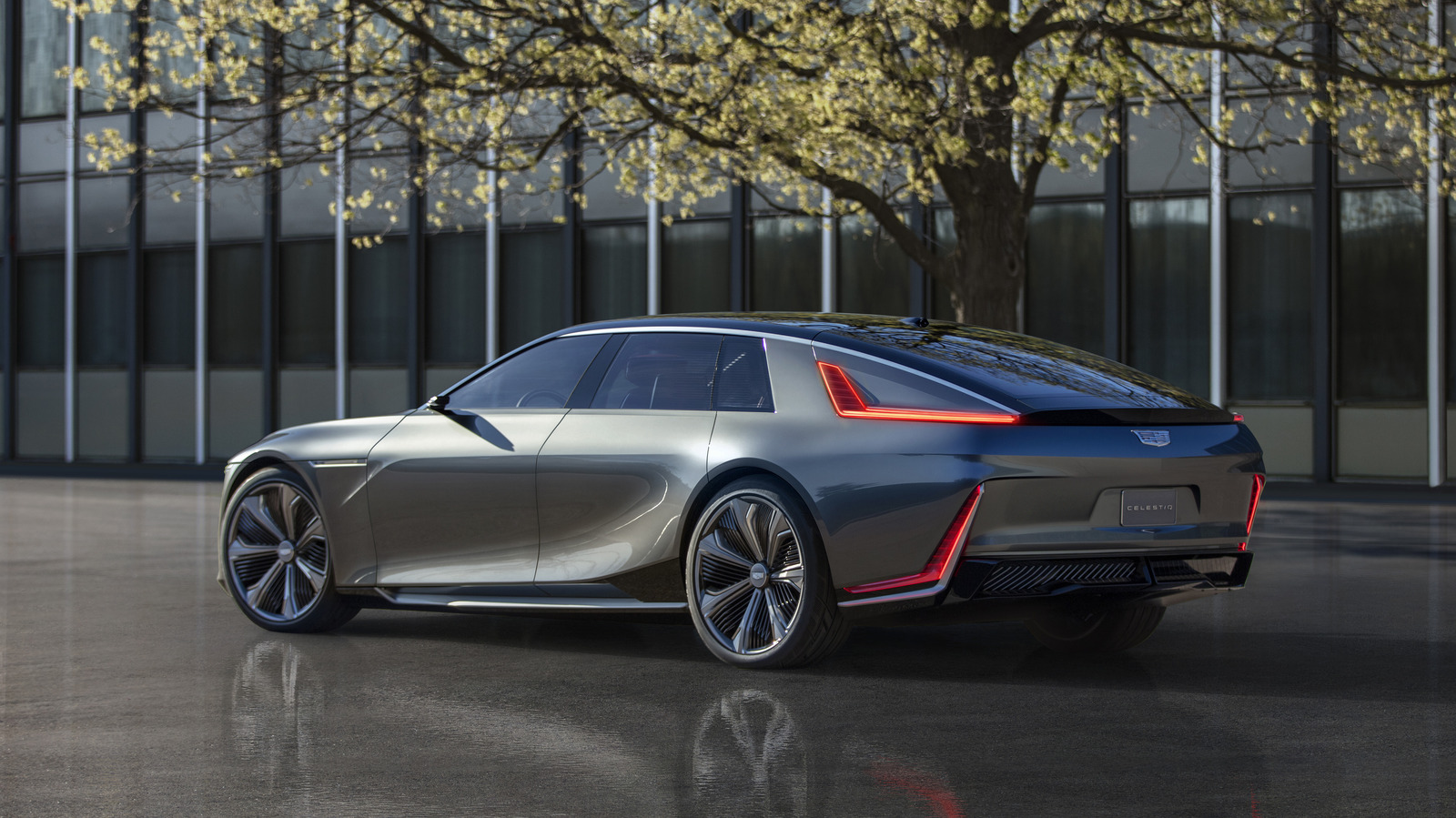cadillac-celestiq-luxury-electric-car-revealed-and-the-details-are-wild