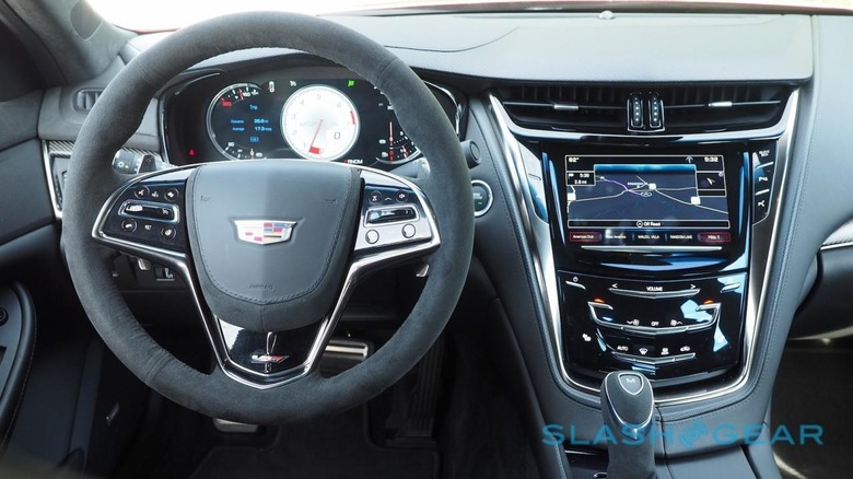 2016 Cadillac CTS-V dashboard