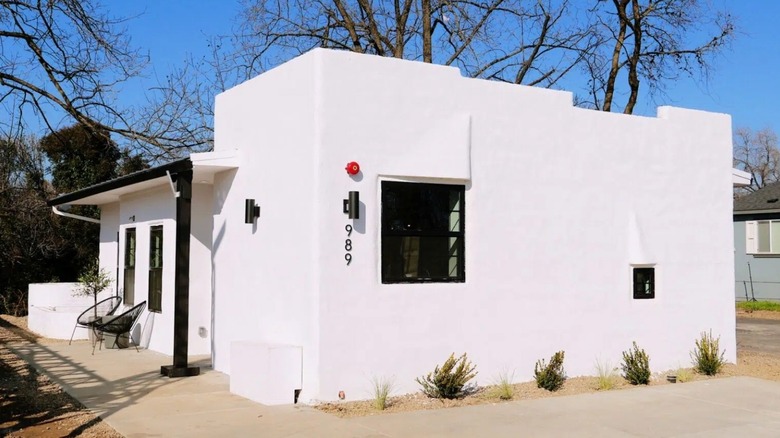 The first 3D printed homes built by robots in Yuba county, California.