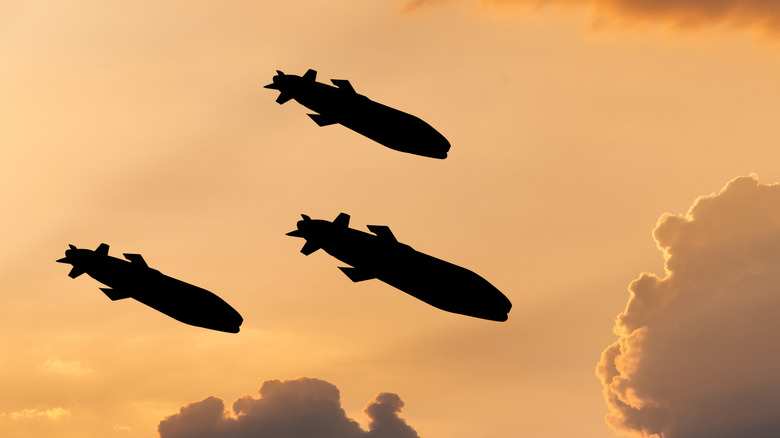 cruise missiles in the sky