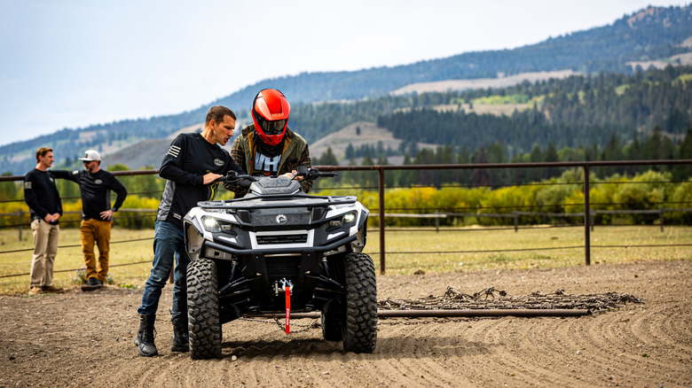 2026 Can-Am Outlander Electric in Work mode