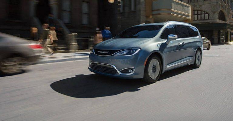 2017-chrysler-pacifica-hybrid