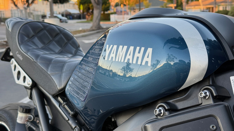 Yamaha XSR900 fuel tank