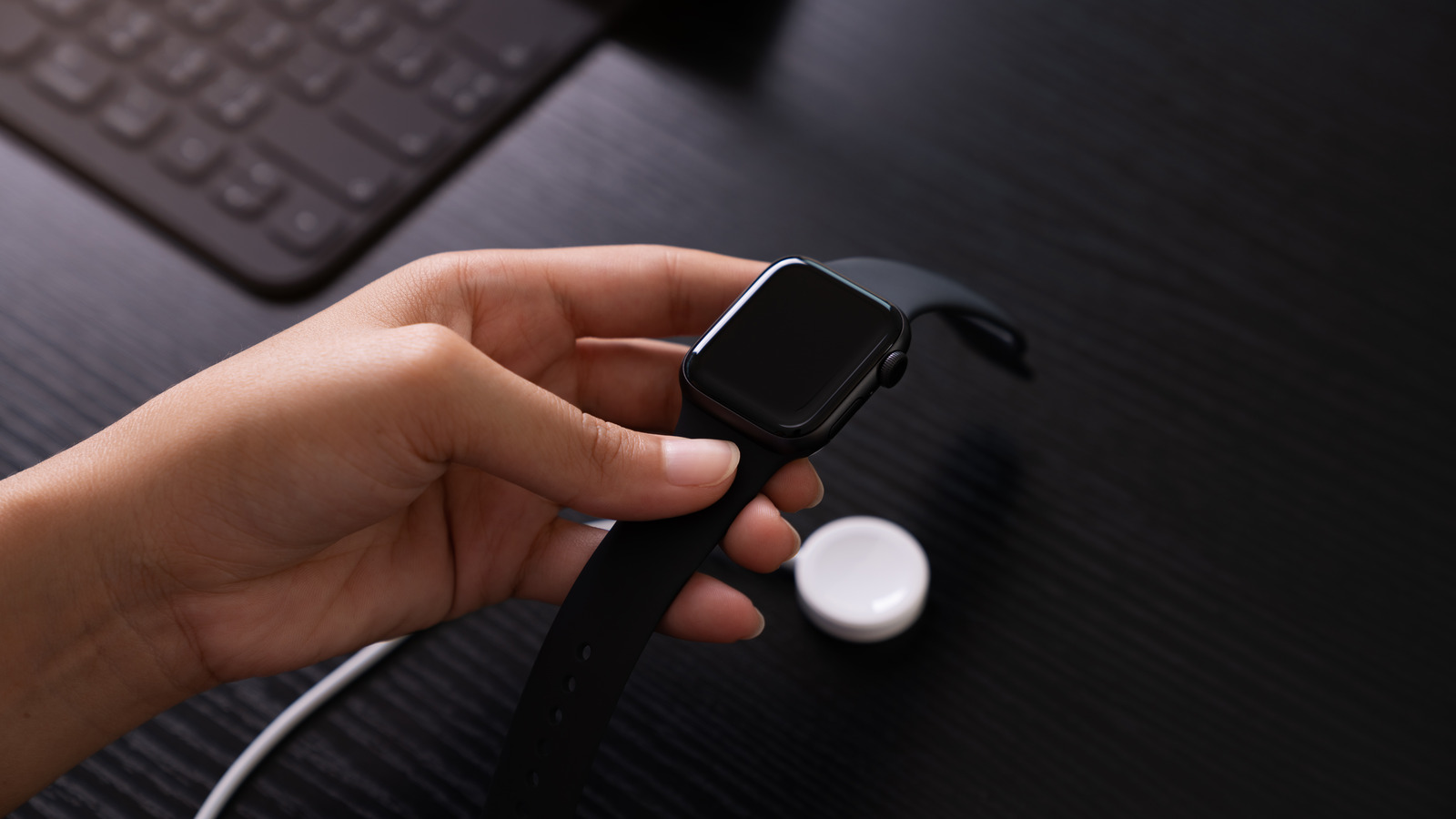 آیا می توان ساعت اپل را بدون شارژر اپل شارژ کرد؟