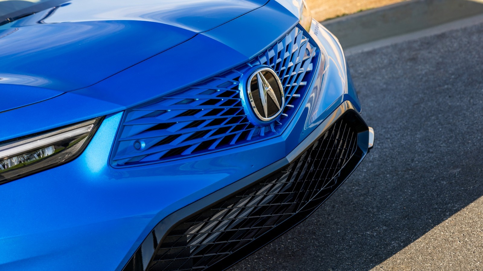 Can You Get Your Acura Serviced At A Honda Dealership?