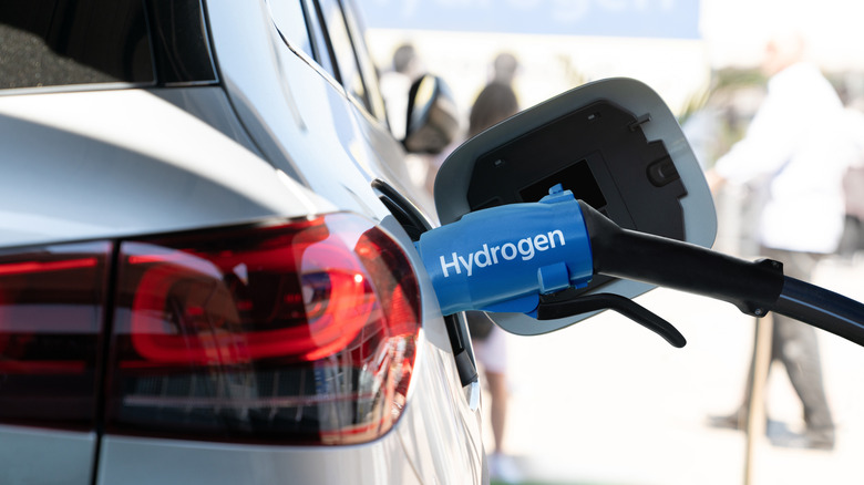 hydrogen fuel pump in a car