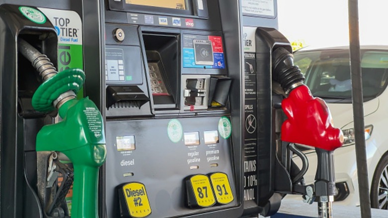An image of a gasoline pump with diesel, 87, and 91 fuel grade options