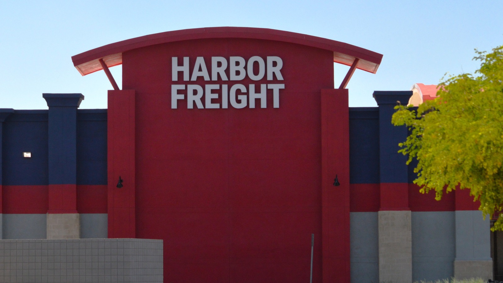 Can't Afford Snap-On? Harbor Freight Has Some Highly-Rated Alternatives