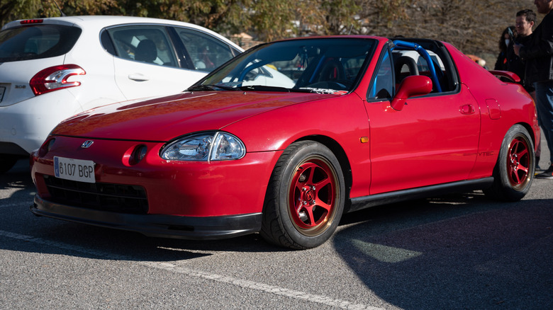 Red Honda del Sol
