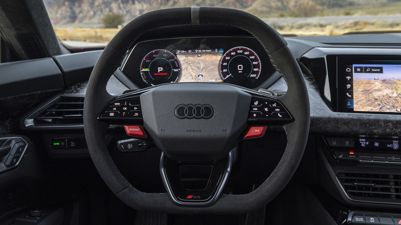 2025 Audi e-tron GT RS Performance steering wheel and instrument panel