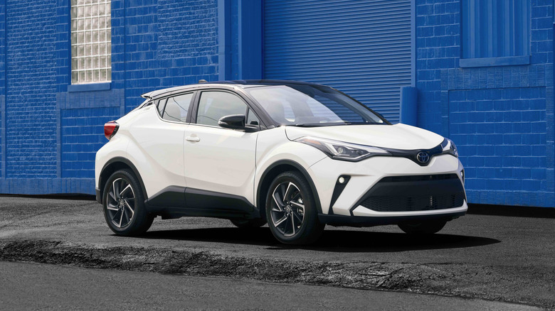 Toyota C-HR by industrial unit