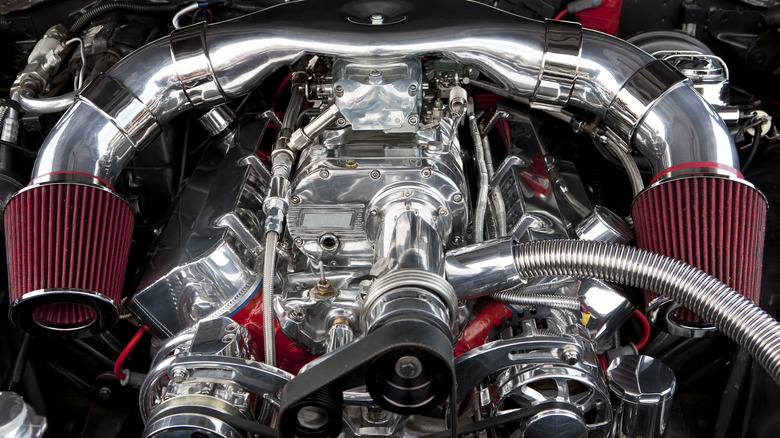 Hotrod engine with supercharger and dual air intakes
