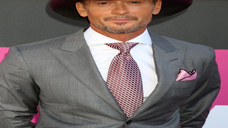 Tim McGraw at an awards ceremony