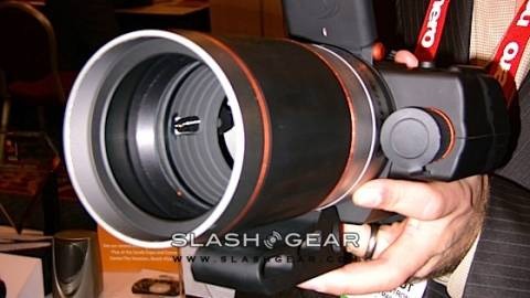 CES 2007: Celestron VistaPix IS70 digital spotting scope