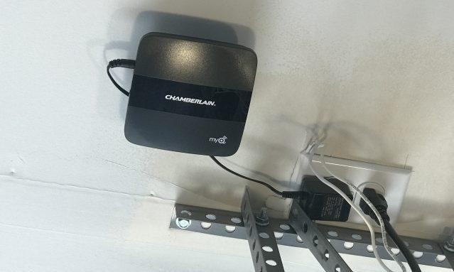 Chamberlain MyQ Home Bridge Review: 'Siri, Open My Garage Door' - SlashGear