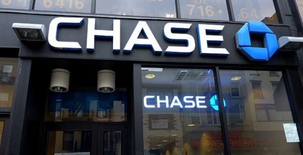 Chase-Bank-Court-Street