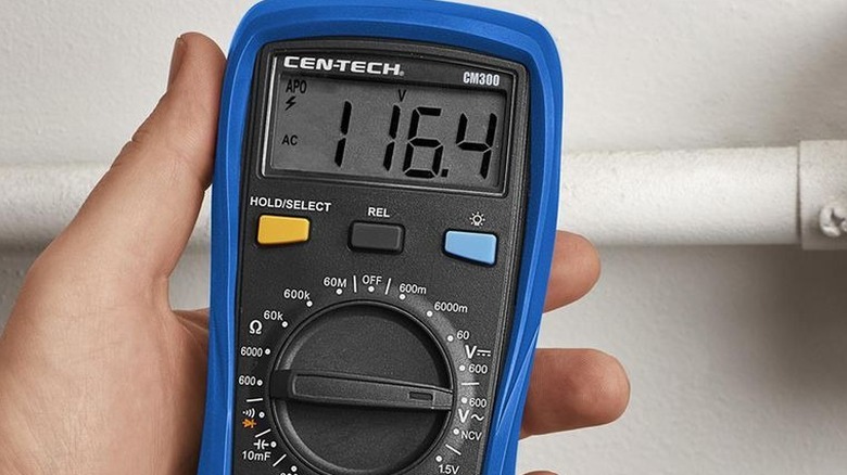 Cen-Tech digital multimeter