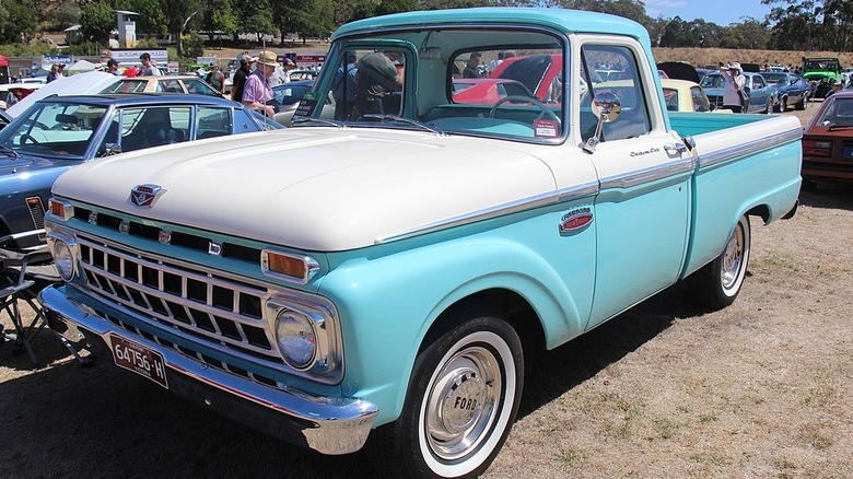 1965 Ford F-100 Pickup