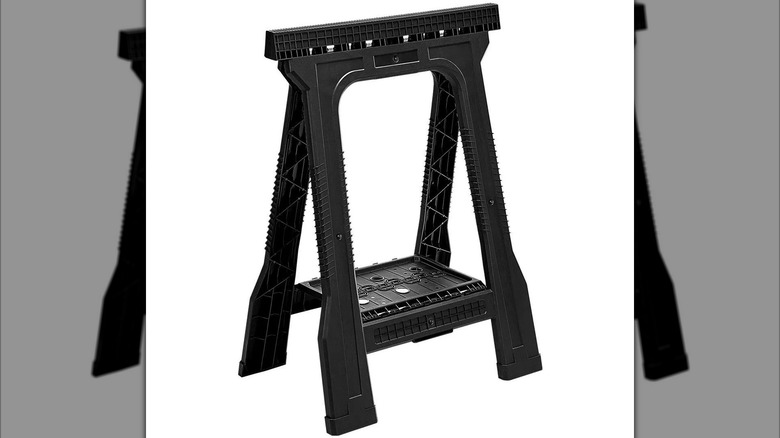 Central Machinery 32-inch, 500-lb Capacity Polypropylene Folding Sawhorse