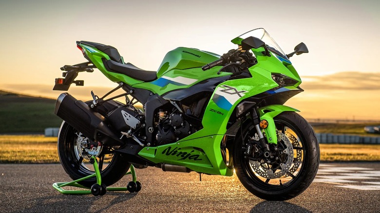 2026 Kawasaki Ninja ZX-6R parked in front of sunset