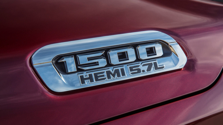 1500 HEMI 5.7L badge on a 2022 Ram 1500 Limited