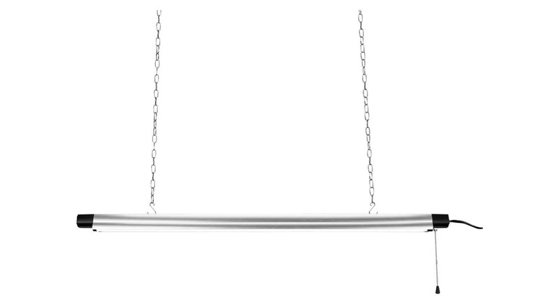 Harbor Freight's Braun 4-foot linkable LED hanging shop light