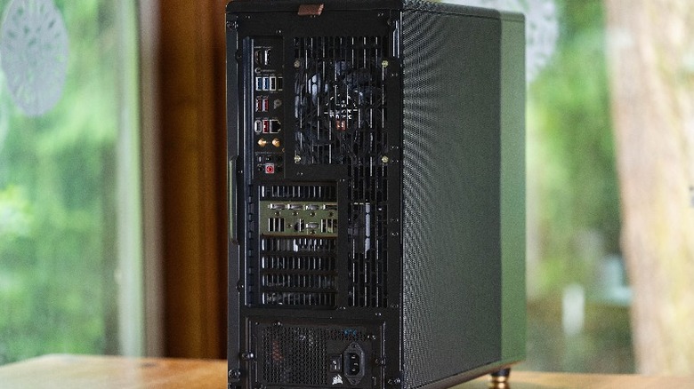 Cobratype Elevate Legend Limited back ports